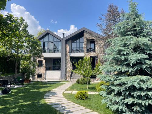 Dilijan Hotel | Hover Boutique Hotel