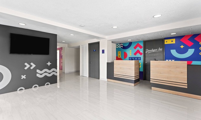 Kissimmee Hotel | Howard Johnson by Wyndham Orlando Lake Buena Vista South