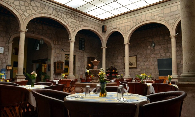Historic Centre Hotel | Howard Johnson Calle Real Morelia