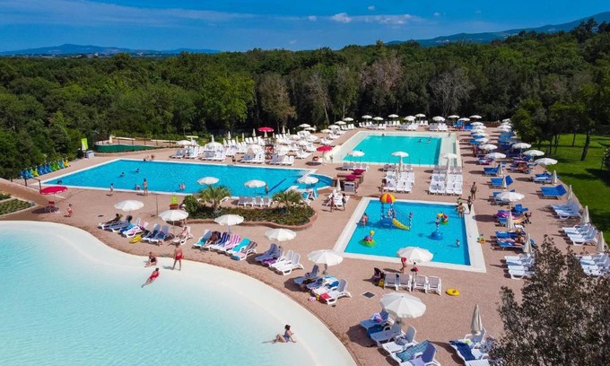 Montescudaio Resort | hu Montescudaio village