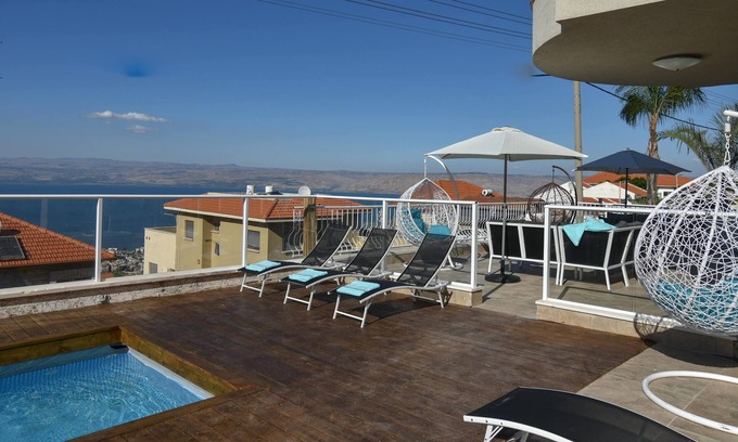 Tiberias Villa | Huge and amazing villa with private pool and jaccuzi