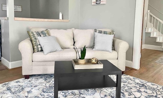 Greenwood House | Huge, Beautiful Home in Greenwood, Sleeps 8!