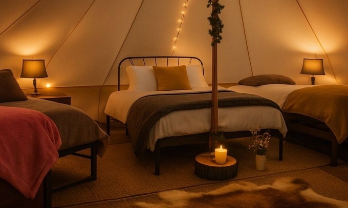 Dwyran Cabin | Huge Cozy Bell Tent with Tv and Heating