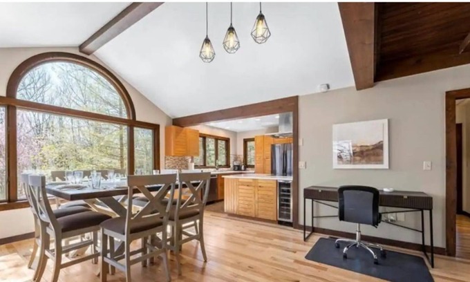 Mount Pocono House | Huge Inground Pool! Mt. Pocono home with Firepit.