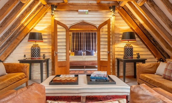 Sudbury Cottage | Huge luxury loft cottage in historic country estate - Belchamp Hall Hayloft