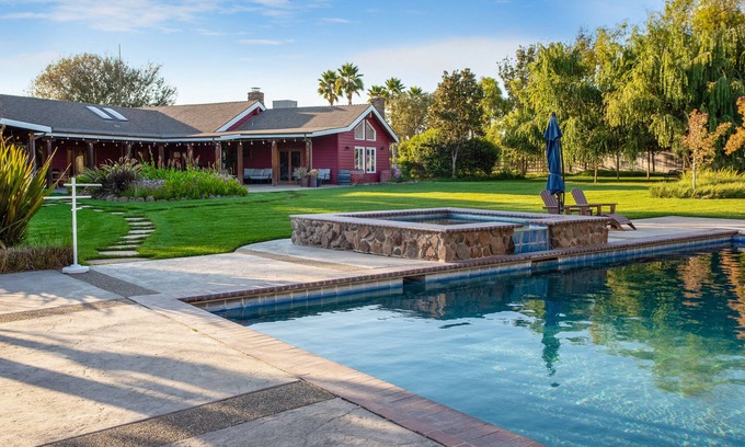 Santa Ynez House | Huge ranch house with pool on 10 acres with vineyards!