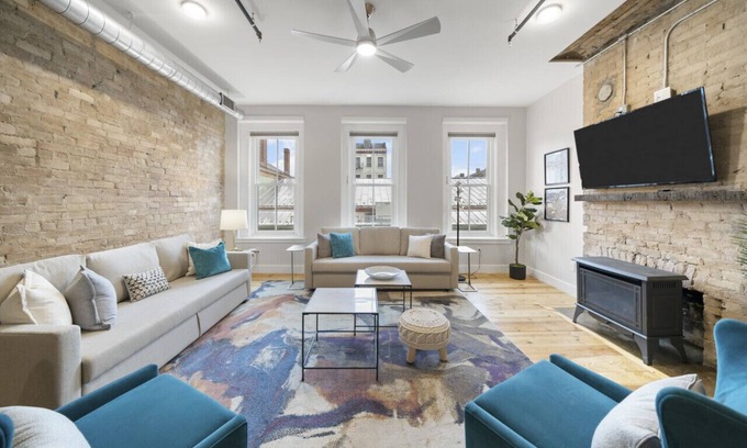 Over-the-Rhine House | Huge Retreat| Rooftop Deck| Stay At Findlay Market