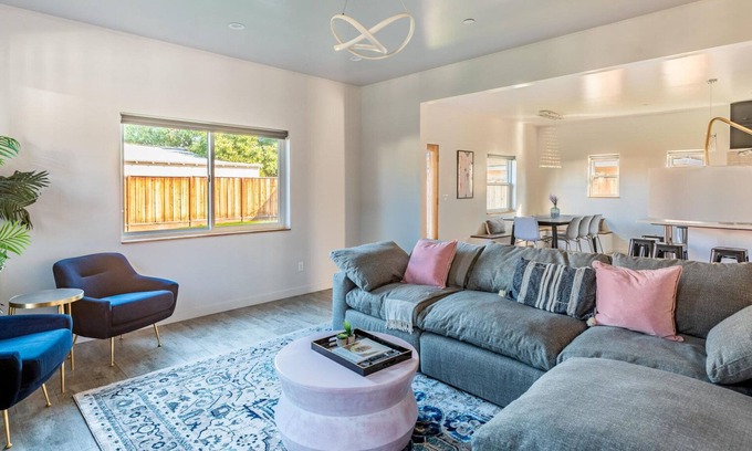 Northside House | Huge San Jose 5BR w/Private Backyard & 2-Car Garage, by Blueground