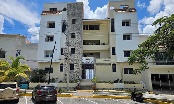 Zona Hotelera Norte Apartment | Huge seaside condo