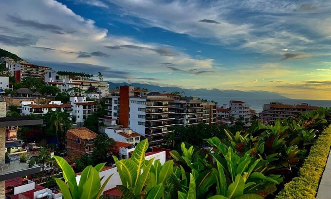 Emiliano Zapata Condo | Huge Upscale 1 BD at Pavilion!