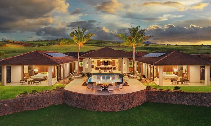 Omao House | Hula House: Luxury Villa w/Superb Views/Amenities