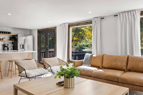 Hunter House | Hunter Bungalow - Luxury Cabin, Kid-Friendly