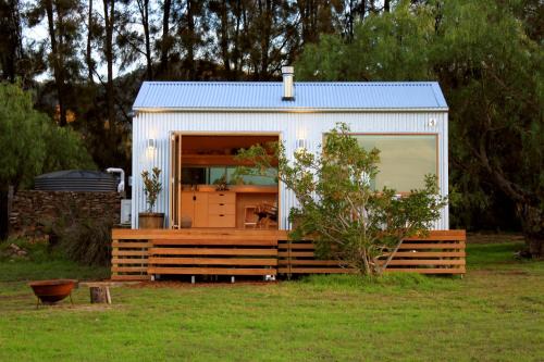 Pokolbin House | Hunter Valley Vineyard Cabin by Outpost