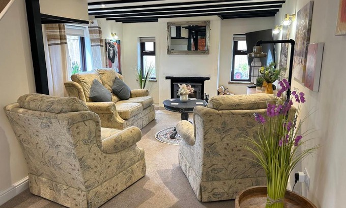 Spalding House | Huntspill Cottage