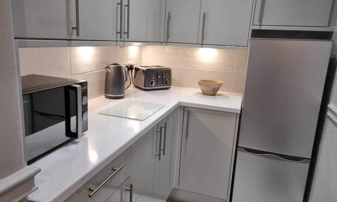 Lincoln Apartment | Hursley Lodge
