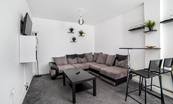 Leicester City Centre Apartment | Husk Hotels New Walk Suites