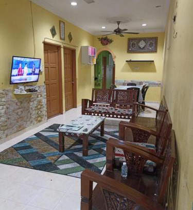 Tanah Merah House | Husna Homestay Kota Harmoni Tanah Merah
