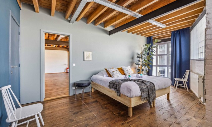 Muide Apartment | Huswell - Industrial loft near the center of Ghent