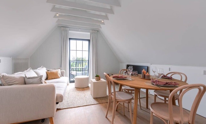 Duinbergen Apartment | Huswell - Lovely new apartment in Knokke-Heist by the beach