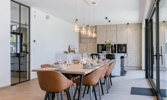 Knokke Villa | Huswell - Luxurious house with indoor elevator in Knokke