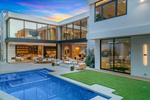 Beverly Hills Apartment | Hutton Villa