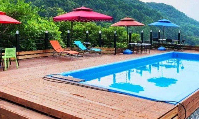 Hwacheon House | Hwacheon Rainbow Pension
