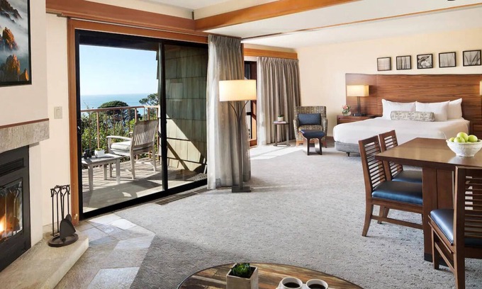 Carmel Highlands Apartment | Hyatt Highlands Inn - 3 Night Weekend for 2023 Pebble Beach Concours D'Elegance