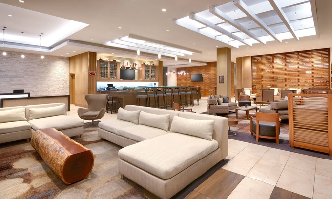 Anaheim Resort Hotel | Hyatt House at Anaheim Resort/Convention Center