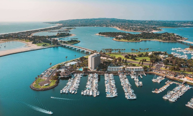 San Diego Hotel | Hyatt Regency Mission Bay Spa and Marina