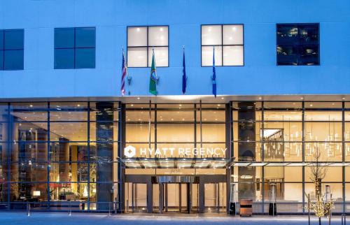 Downtown Seattle Hotel | Hyatt Regency Seattle