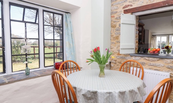 Yeovil Cottage | Hyde Cottage