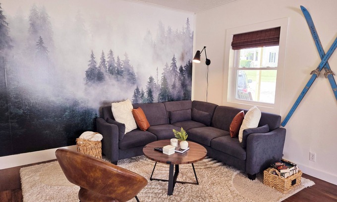 Little Valley House | Hygge Home in ski country - 4 bed, 2 bath family home