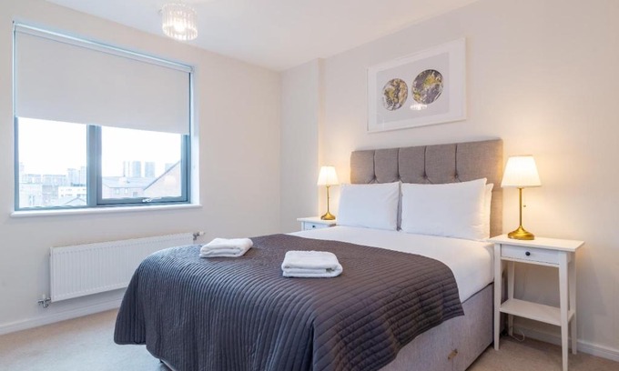 Canning Town Apartment | I AM SUITE LONDON