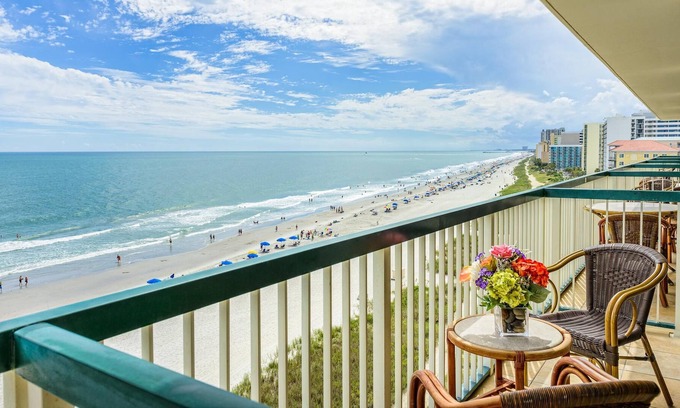 Myrtle Beach Villa | I BR Coastal Views Steps to Beach & Family Kingdom w/ Resort Pool & Lazy River