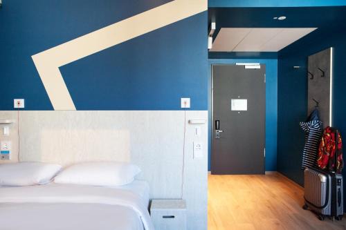 Altglienicke Hotel | ibis budget Hotel Berlin Airport