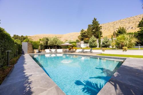 Partanna Apartment | Ibis Lodge With Swimming Pool
