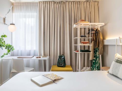 14th Arrondissement Hotel | ibis Maine Montparnasse