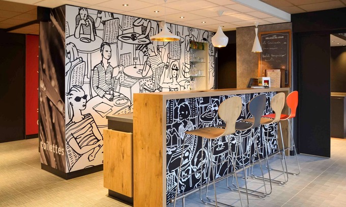 Saint-Denis Hotel | ibis Saint-Denis Stade Ouest