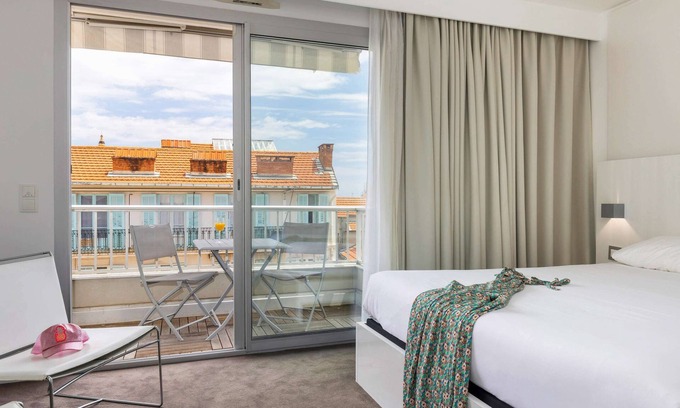 Old Town Hotel | ibis Styles Menton Centre