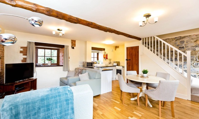 Knockerdown Apartment | Ible Cottage Near Carsington Reservoir in Derbyshire