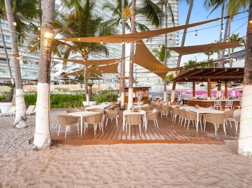 North Hotel Zone Apartment | Icon Vallarta Luxury Villa