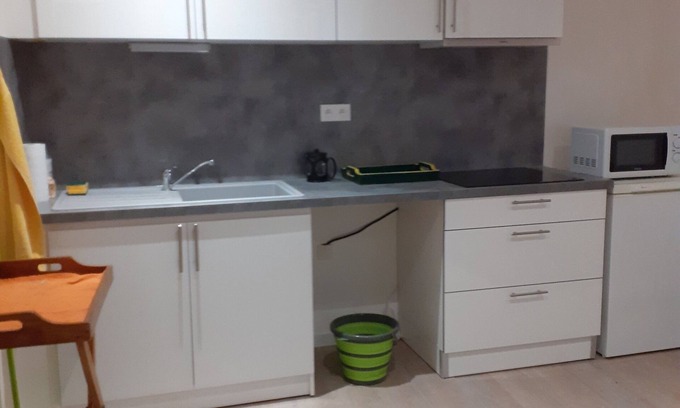 Forcalquier Apartment | Idéalement Placé en Centre Vieille Ville et Entièrement Rénové