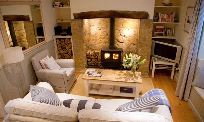 Eype Cottage | Ideal Dorset holiday cottage perfect for beach walks, pub lunches & log fires.