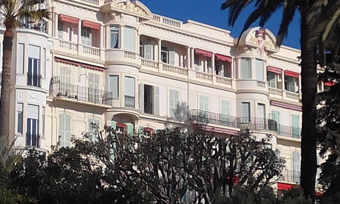 Old Town Apartment | Ideal location, magnificent studio, great sea view, in an old palace with park