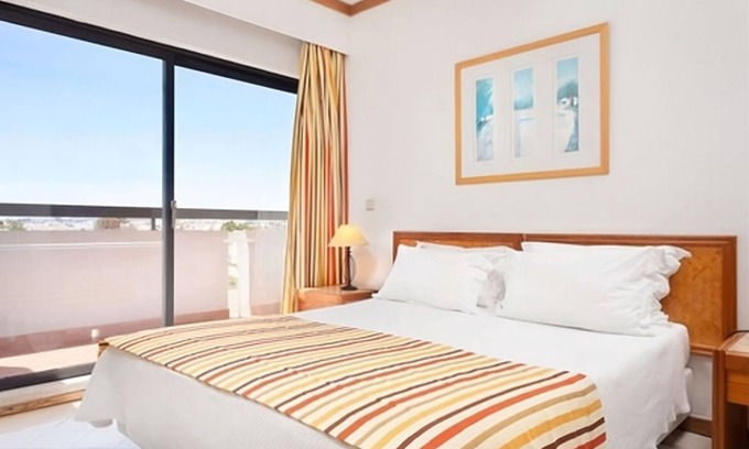 Areias de Sao Joao Hotel | Ideal Mix of Comfort and Value! 2 Swimming Pools, Spa & Wellness, Free Parking!