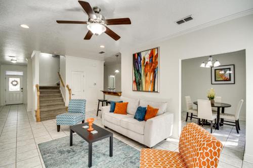 Gulfport Apartment | Ideally Located Gulfport Condo Less Than 1 Mi to Beach!