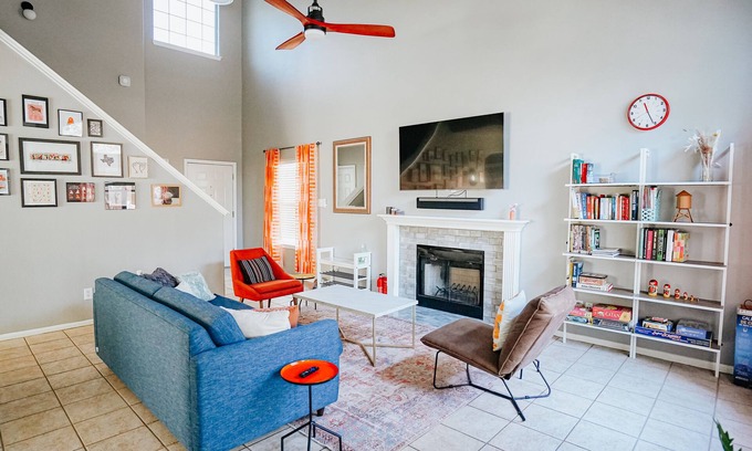 Far North Central House | Ideally Located, Stone Oak Extended Family Stay
