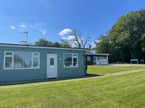 Bucks Cross Ski Chalet | Idyllic Entire Chalet in Bideford Bay holiday Park near Clovelly