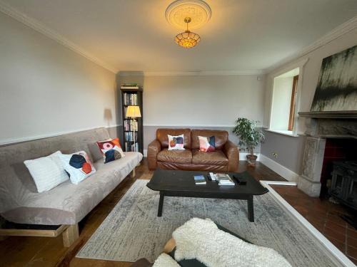 Longnor House | Idyllic Historical Country Retreat in Elkstone - Pass the Keys