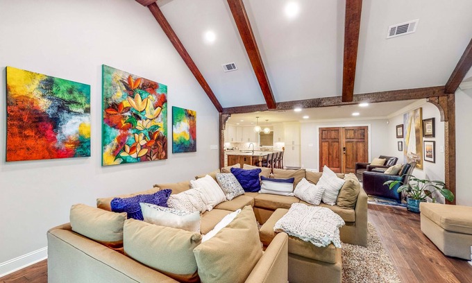 Columbus House | Idyllic Lakefront Home - Sprawling Deck & Dock